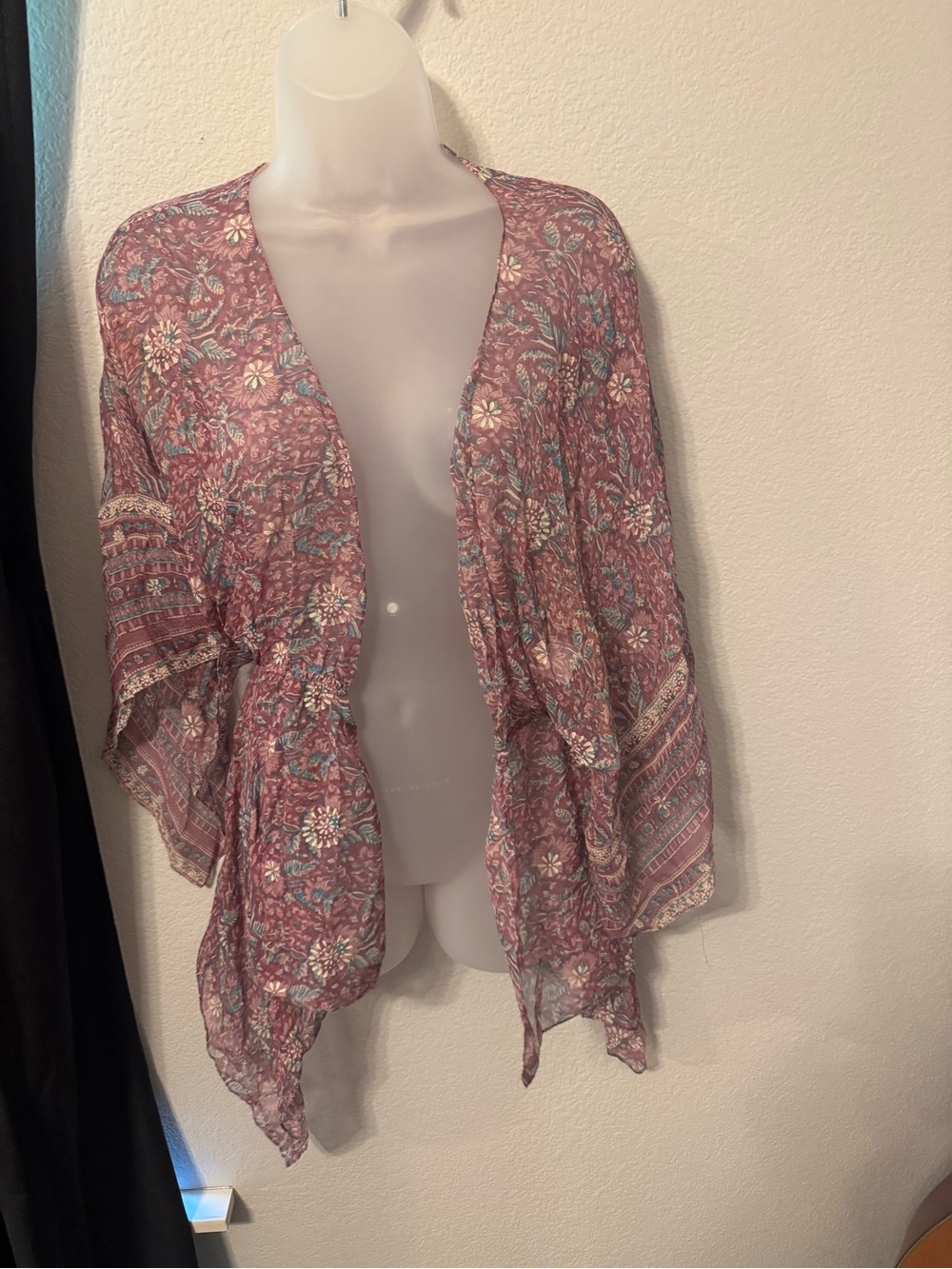 Lightweight Mauve Floral Kimono Jacket